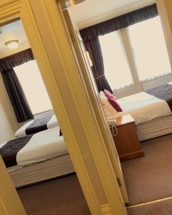 Hotel Victoria โลเวสทอฟต์ ภายนอก รูปภาพ